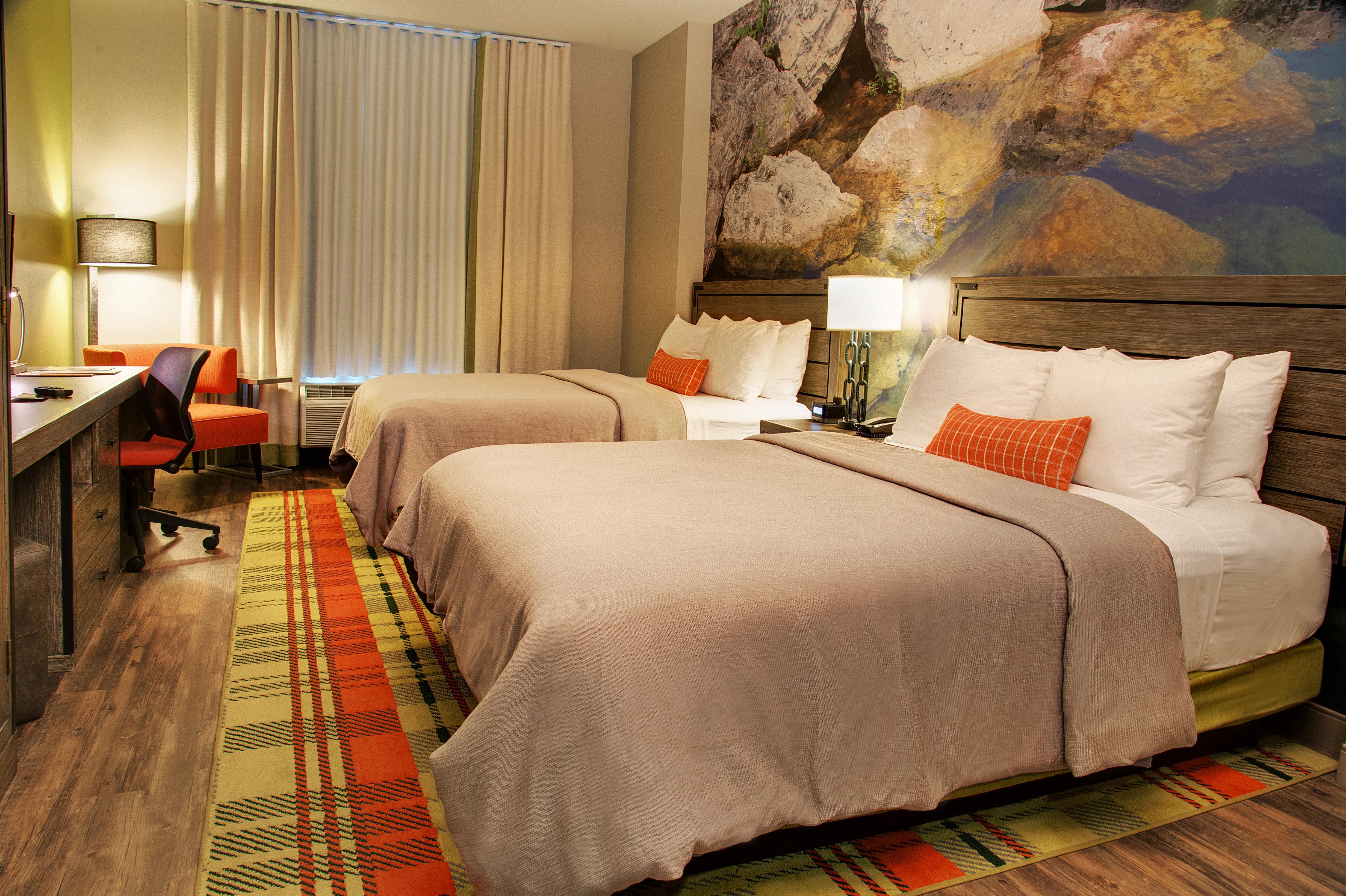 Hotel Indigo Traverse City By Ihg Екстериор снимка